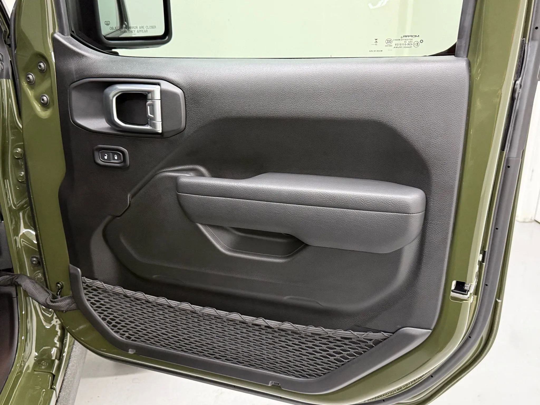 Used 2024 Jeep Wrangler Unlimited Sport image 23