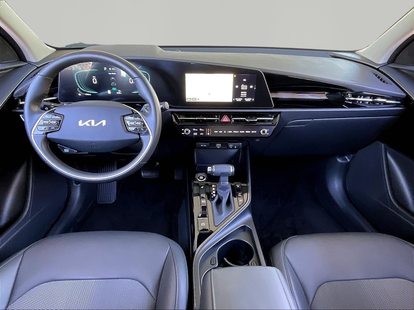 Used 2025 Kia Niro EX FWD image 7