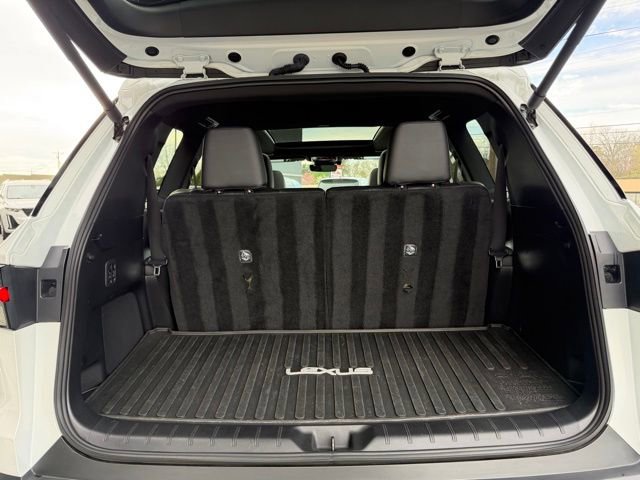 Used 2024 Lexus TX 350 AWD w/ Captains Chair Package image 7
