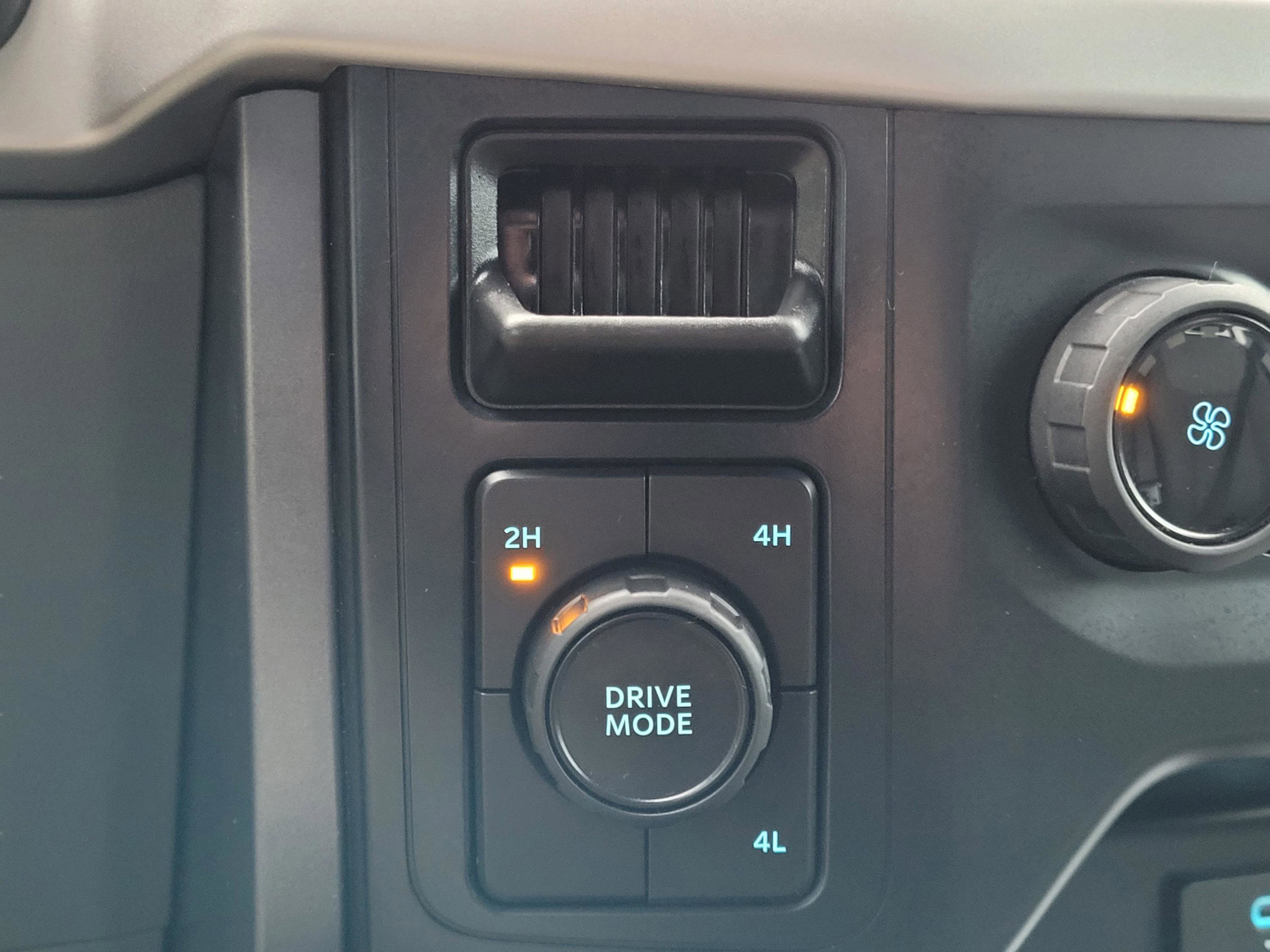 Used 2023 Ford F150 XLT w/ XTR Package image 24