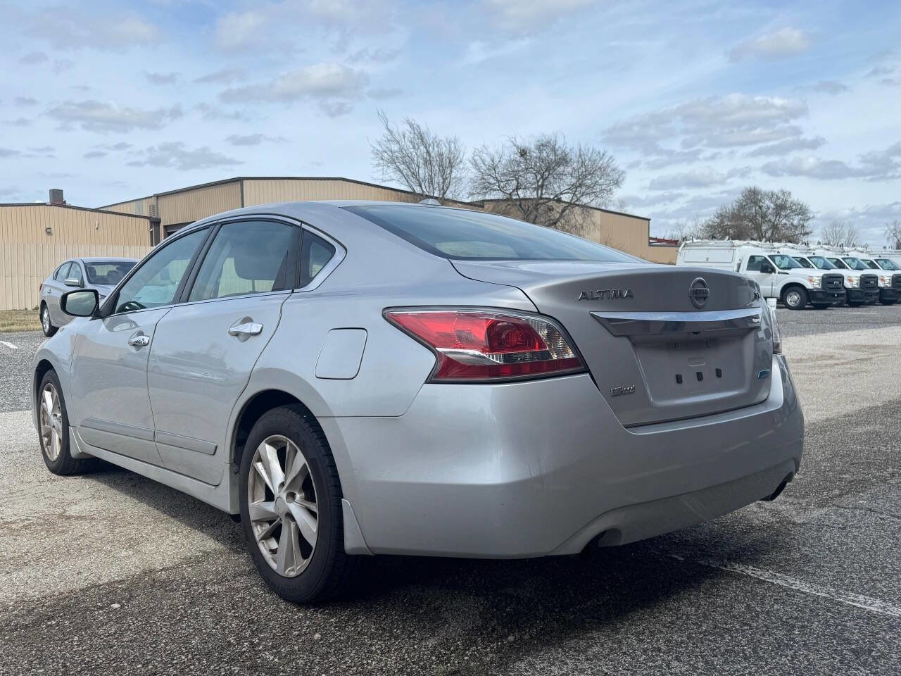 Used 2014 Nissan Altima 2.5 SV w/ Convenience Package image 5