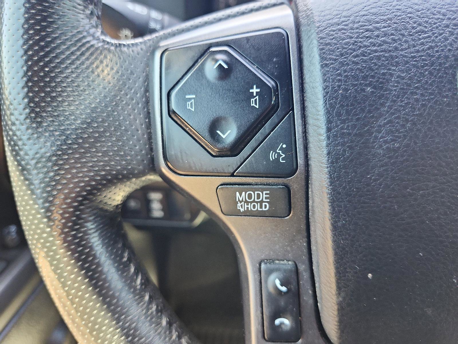 Used 2022 Toyota Tacoma TRD Off-Road AWD/4WD image 26
