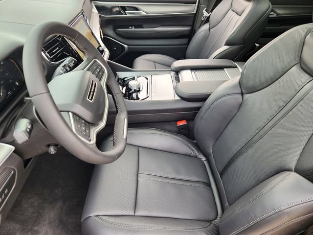 New 2026 Jeep Grand Wagoneer Limited AWD/4WD image 8