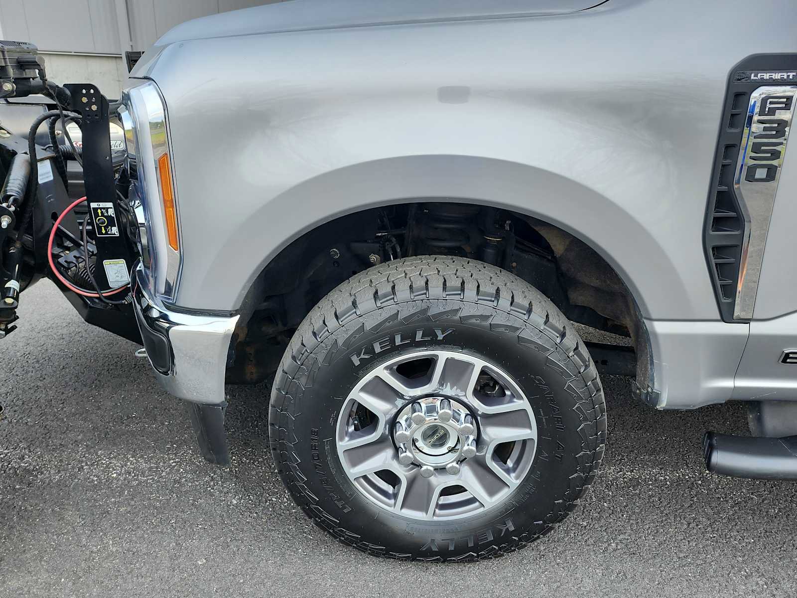 Used 2023 Ford F350 Lariat w/ FX4 Off-Road Package AWD/4WD image 10