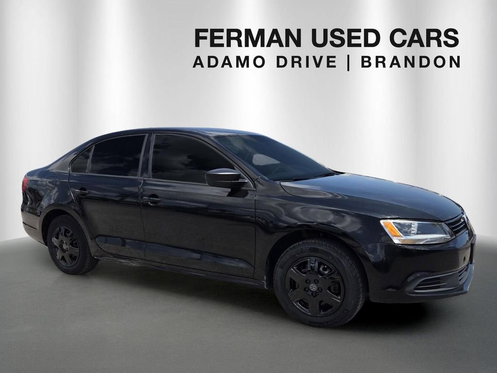 Used 2011 Volkswagen Jetta Sedan FWD image 1