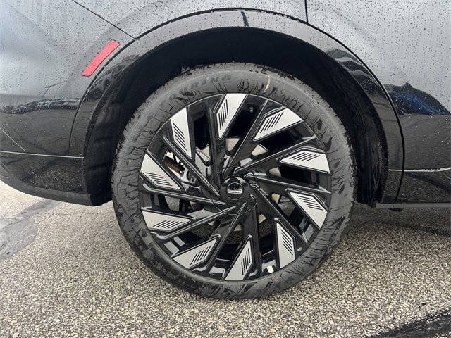 New 2026 Lincoln Nautilus Reserve w/ Jet Appearance Package image 11