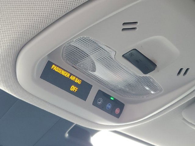 Used 2025 Chevrolet Trax LT FWD image 21