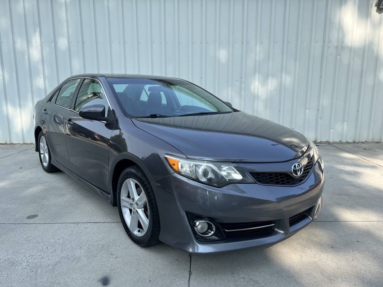 Used 2014 Toyota Camry SE