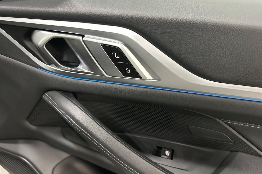 Used 2023 BMW i4 eDrive40 w/ Premium Package RWD image 19