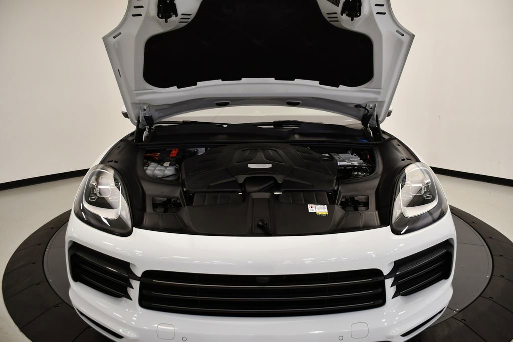 Used 2023 Porsche Cayenne image 13