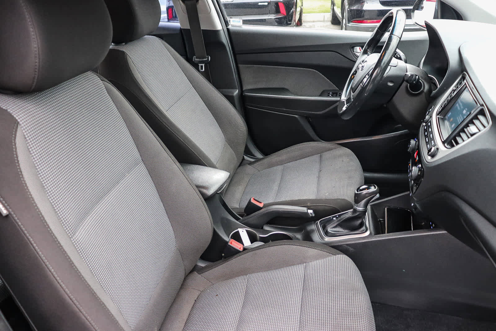 Used 2018 Hyundai Accent Limited image 17