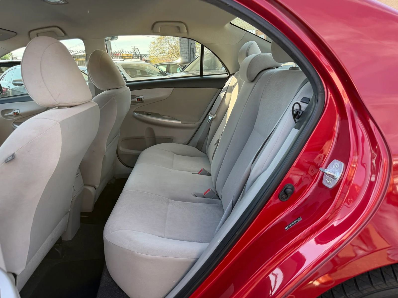 Used 2011 Toyota Corolla LE image 29