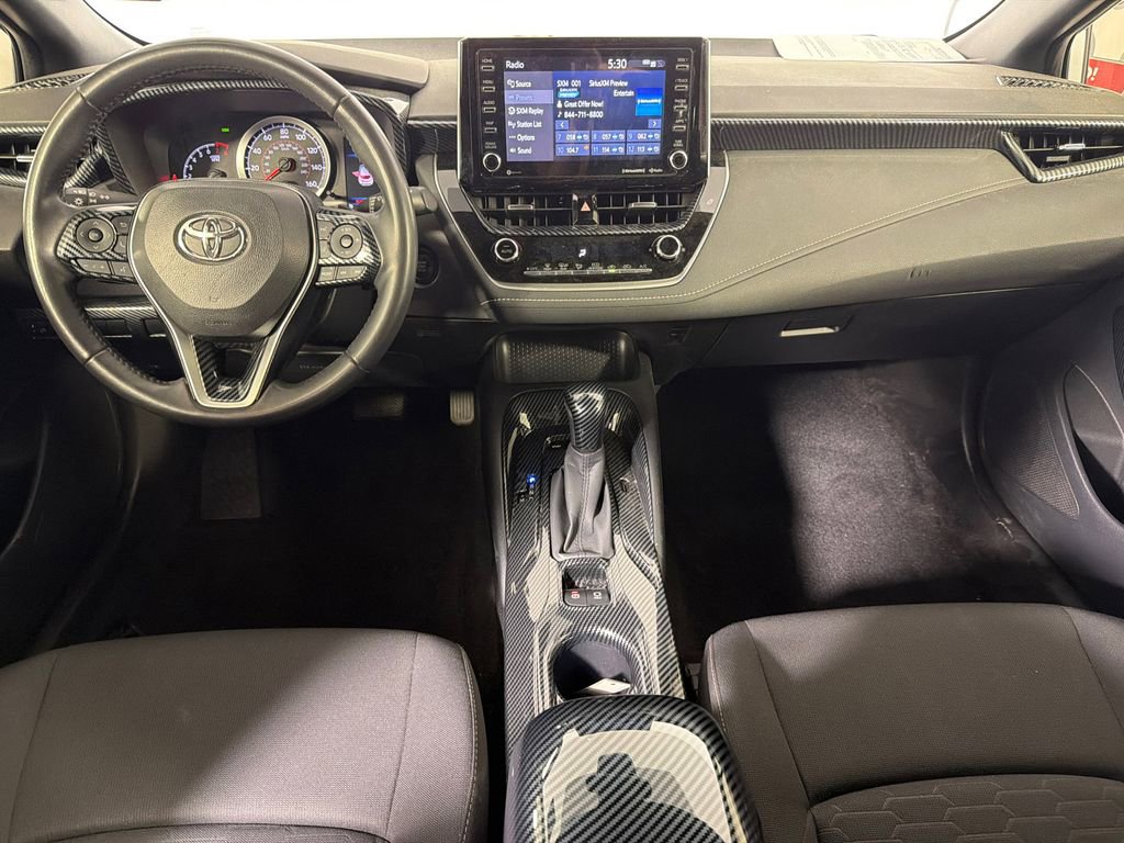 Used 2021 Toyota Corolla SE w/ SE Preferred Package image 22