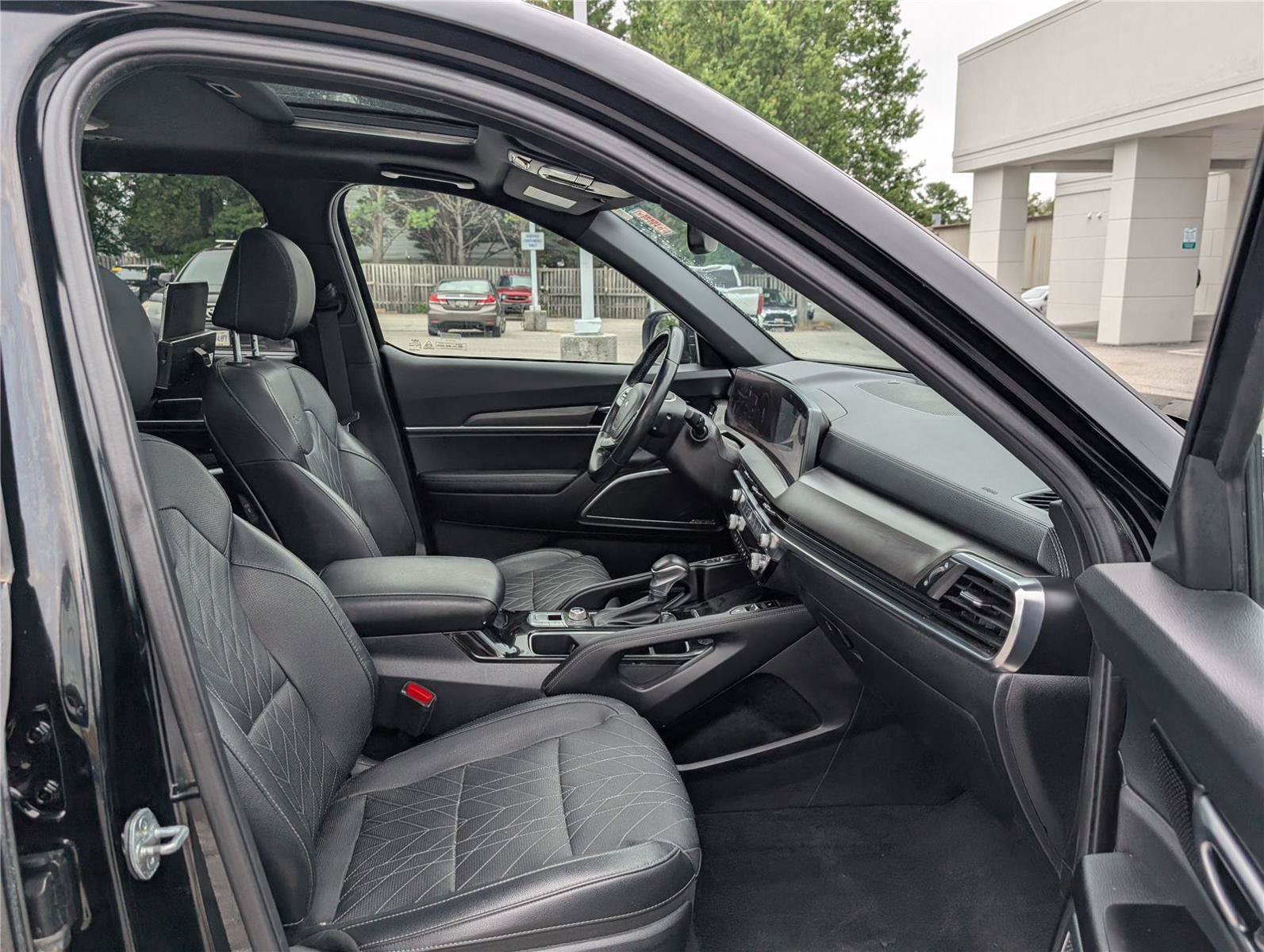 Used 2023 Kia Telluride SX X-Pro AWD/4WD image 11