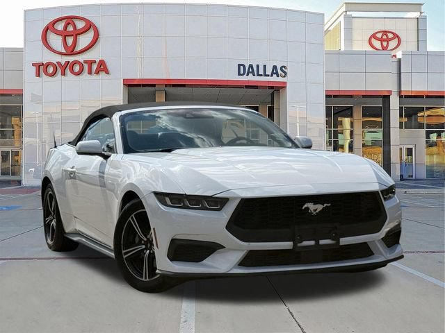 Used 2025 Ford Mustang Premium RWD image 1