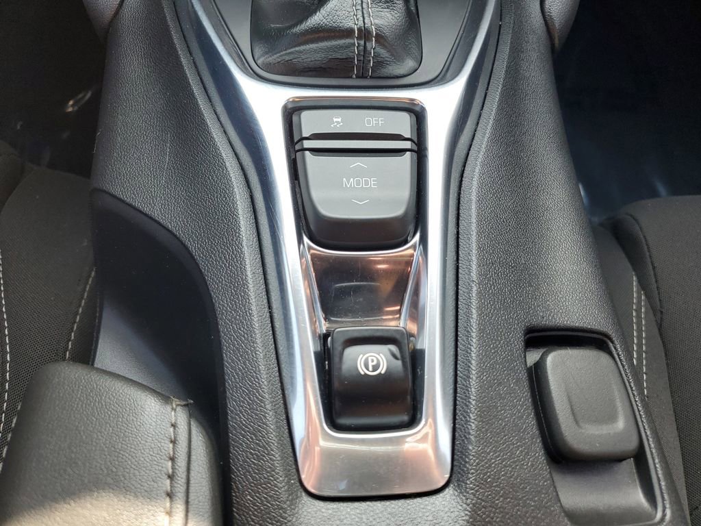 Used 2019 Chevrolet Camaro LT image 22