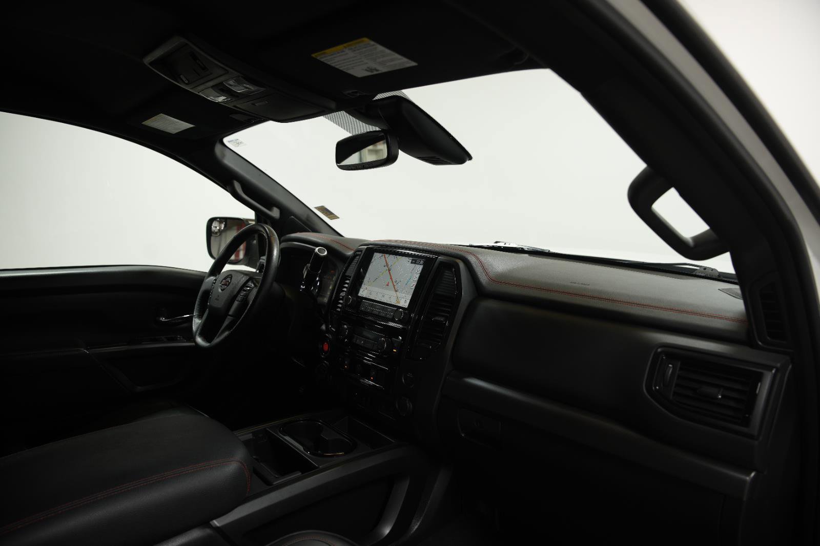 Used 2020 Nissan Titan PRO-4X w/ Pro-4x Utility Package image 18