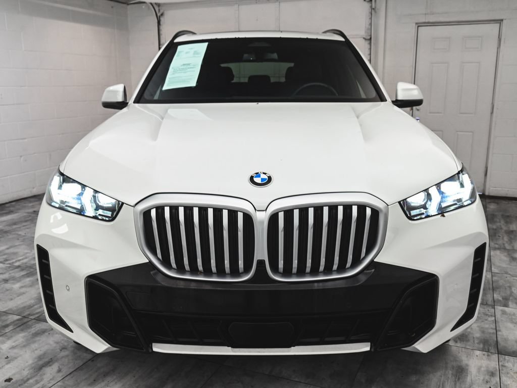 Used 2025 BMW X5 xDrive40i AWD/4WD image 2