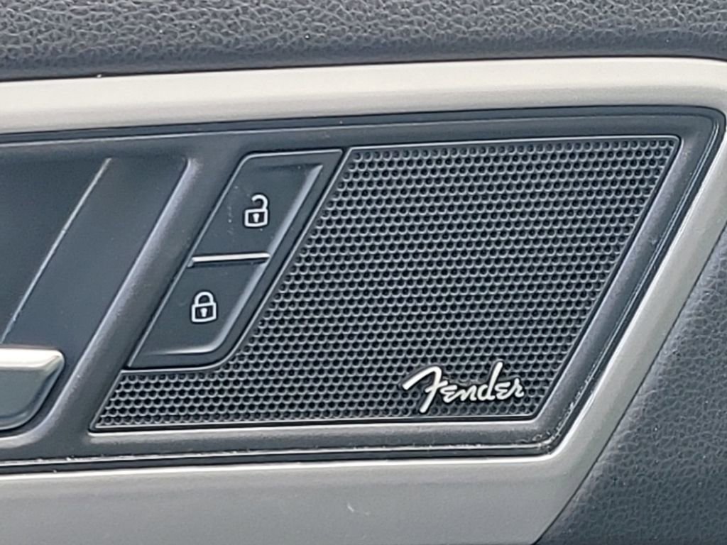 Used 2022 Volkswagen Atlas SEL Premium image 11