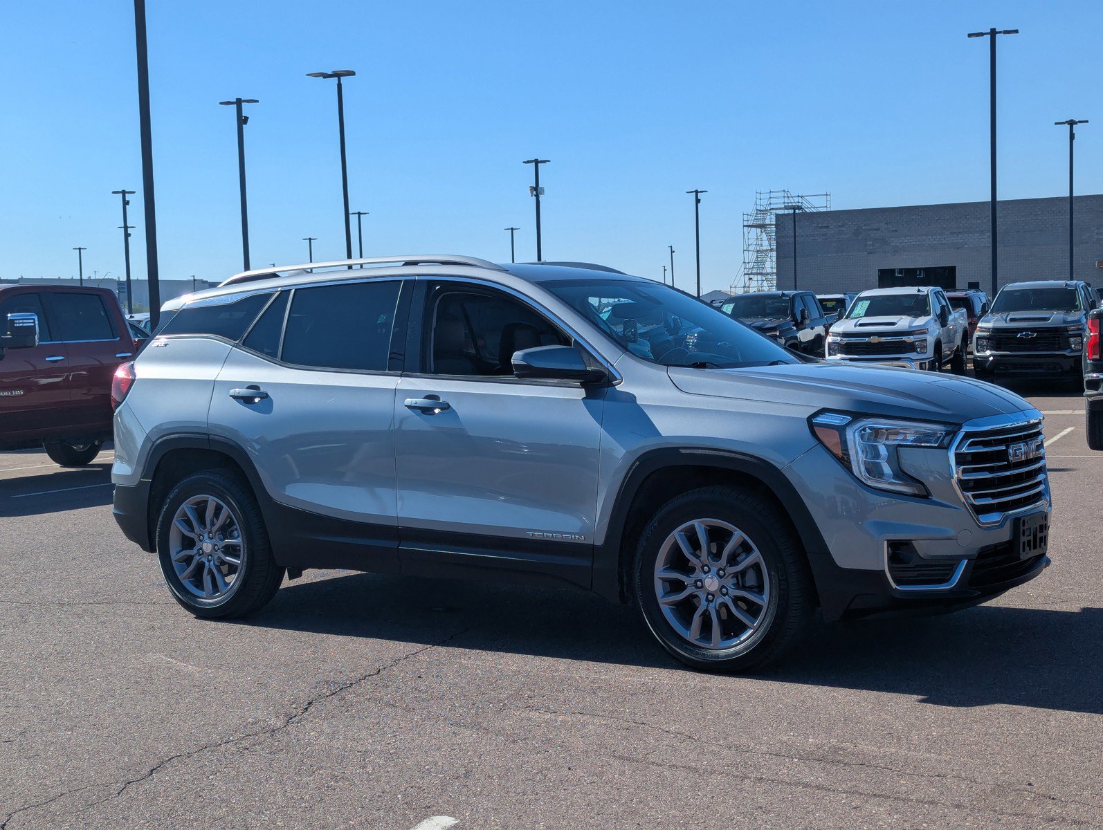 Certified 2024 GMC Terrain SLT image 8