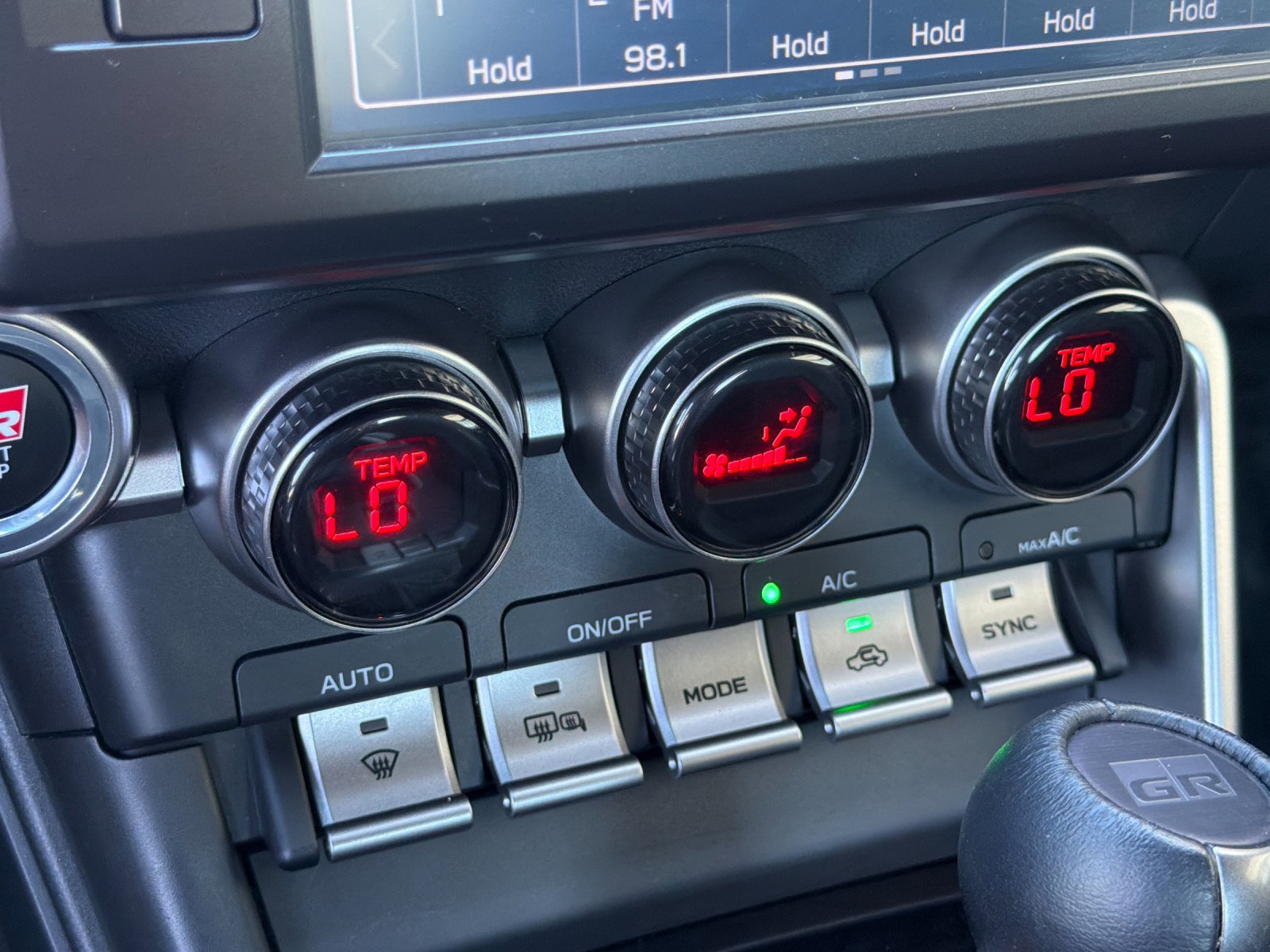 Used 2025 Toyota GR86 w/ ALL Weather Mat Package (TMS) RWD image 22