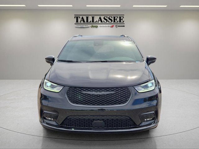 New 2026 Chrysler Pacifica Limited w/ S Appearance Package image 2