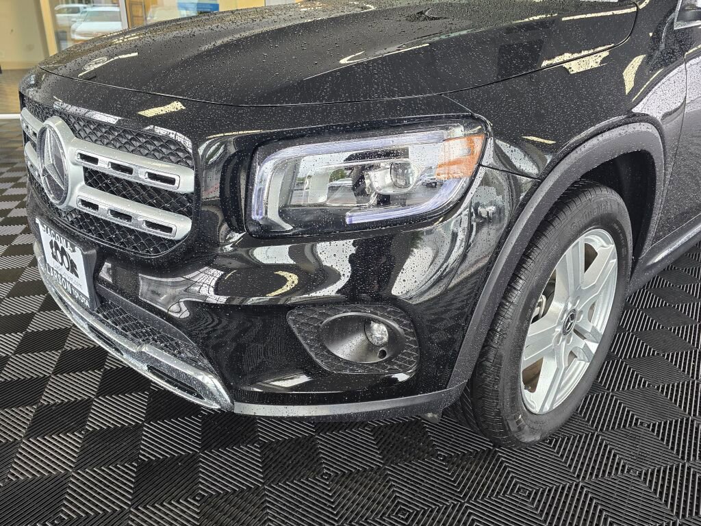 Used 2023 Mercedes-Benz GLB 250 4MATIC image 10