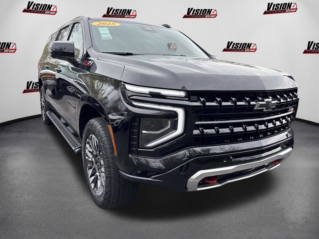 Used 2025 Chevrolet Suburban Z71 w/ Z71 Off-Road Package AWD/4WD image 3