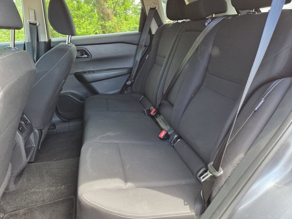 Used 2024 Nissan Rogue S image 19