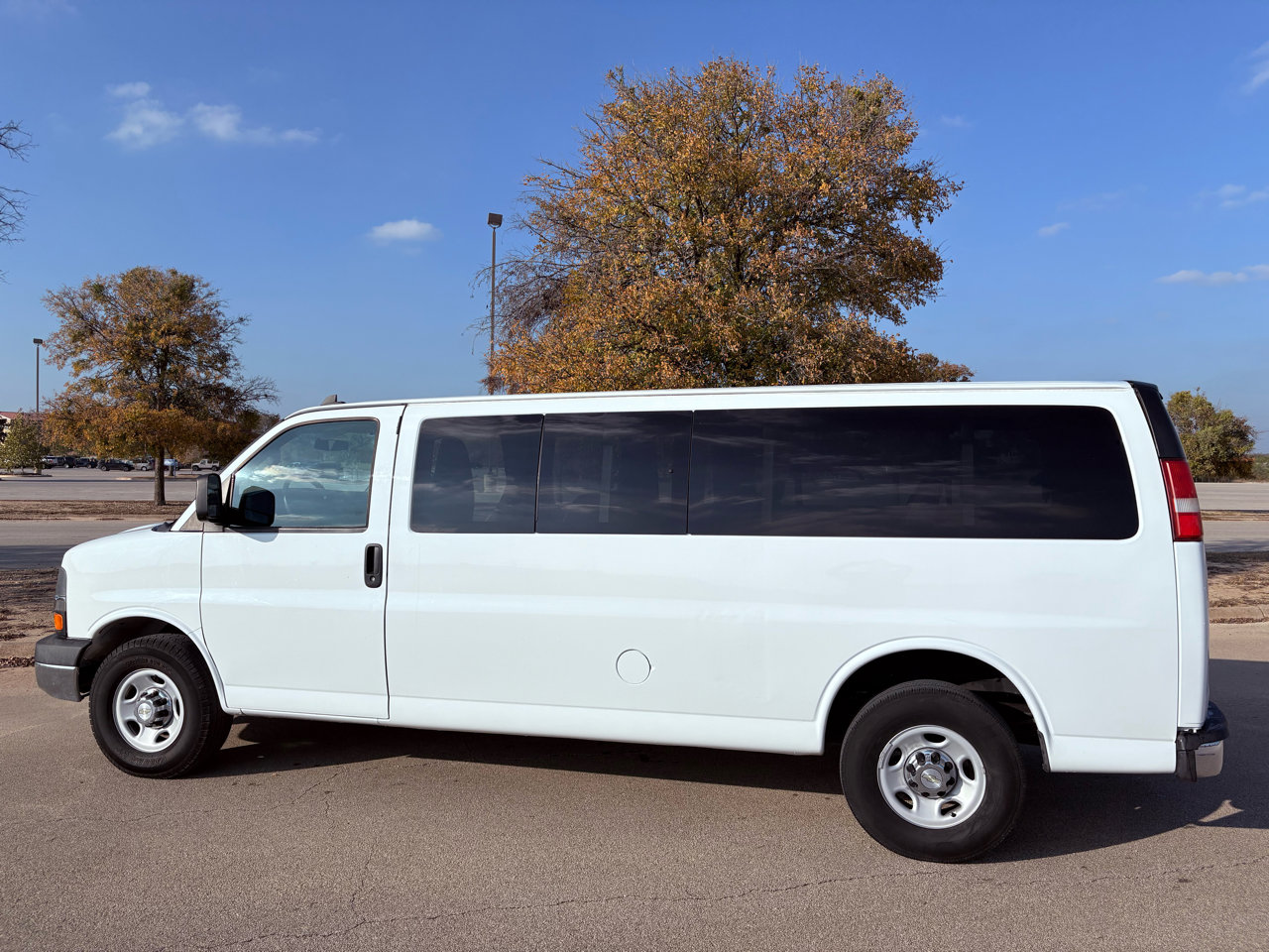Used 2016 Chevrolet Express 3500 LT w/ LT Preferred Equipment Group image 3