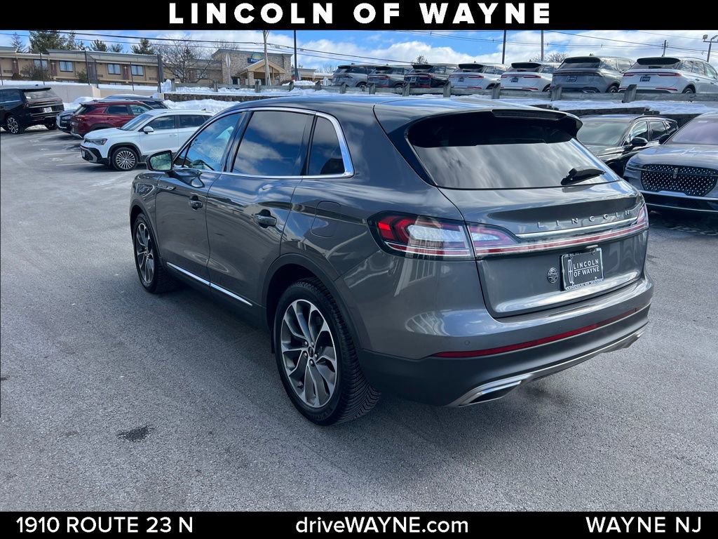 Used 2023 Lincoln Nautilus Reserve AWD/4WD image 5