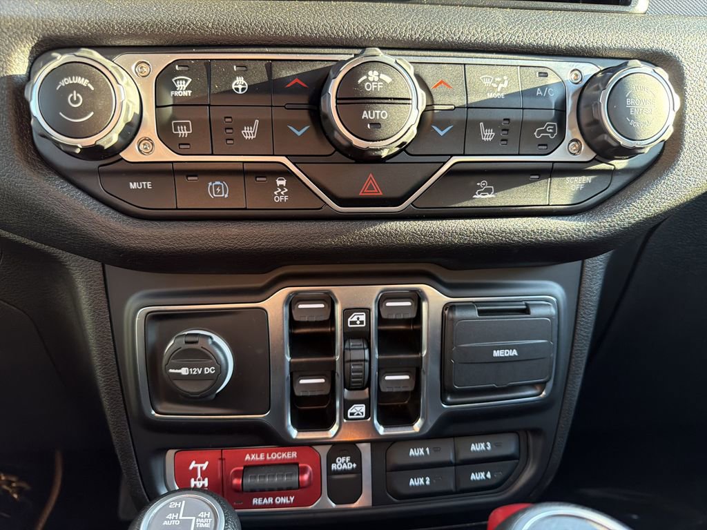 Used 2024 Jeep Wrangler Willys 4xe image 27