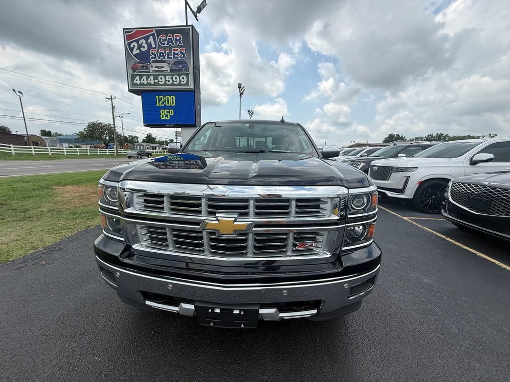 Used 2015 Chevrolet Silverado 1500 LTZ Z71 w/ LTZ Plus Package AWD/4WD image 9