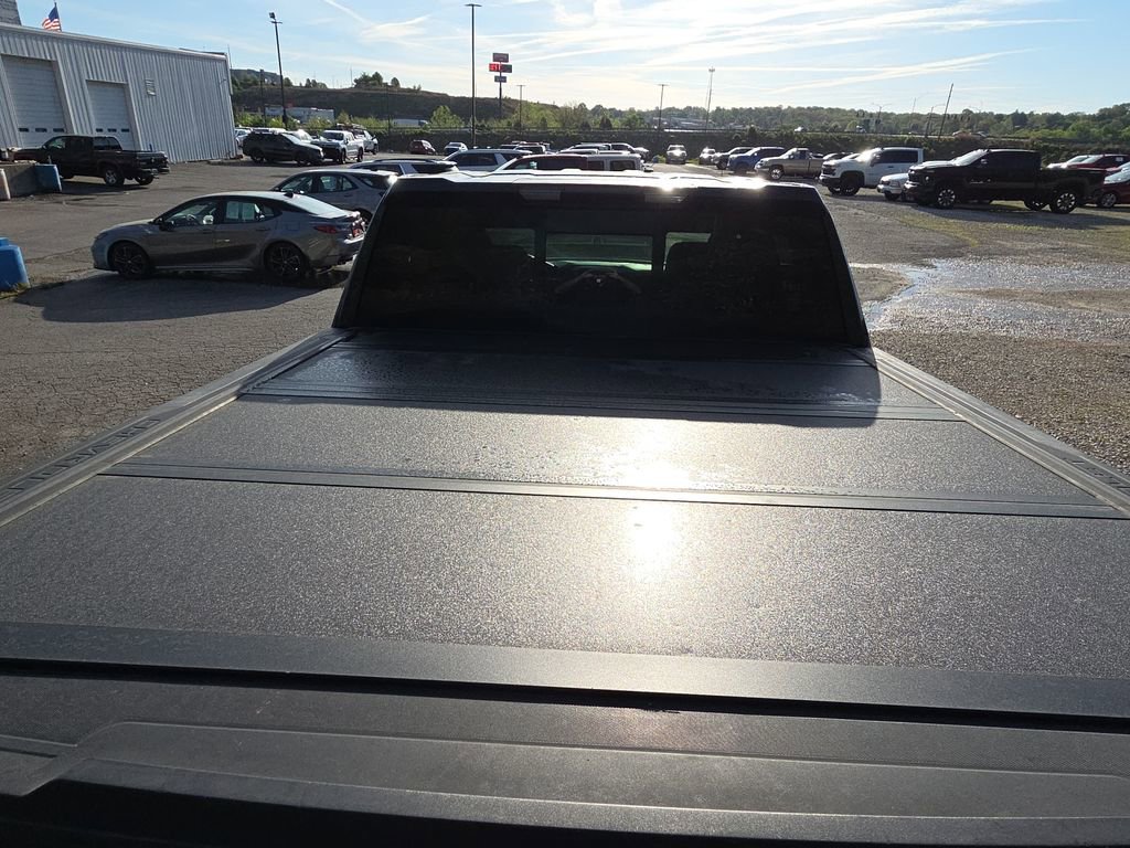 Used 2020 Chevrolet Silverado 1500 LTZ w/ LTZ Premium Package AWD/4WD image 6