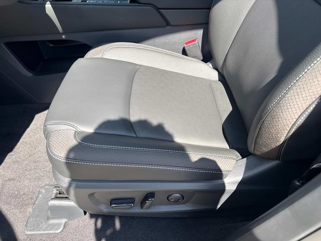 New 2026 Nissan Pathfinder SL FWD image 17