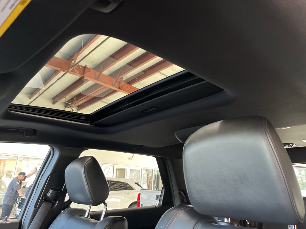 Used 2024 Dodge Durango GT image 29