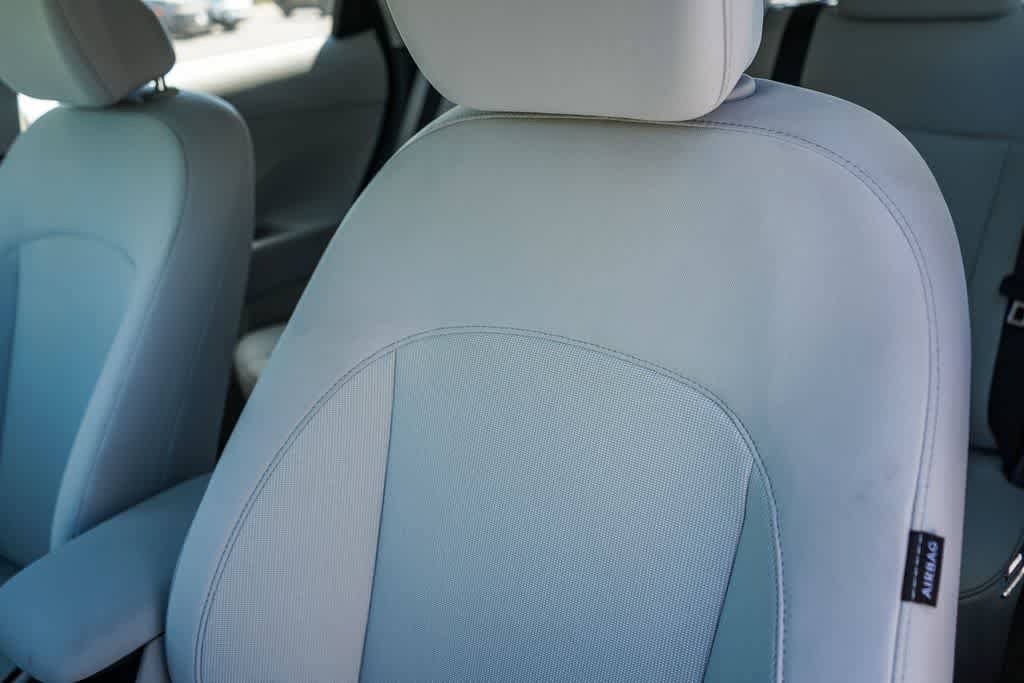 New 2026 Hyundai Kona SE FWD image 25