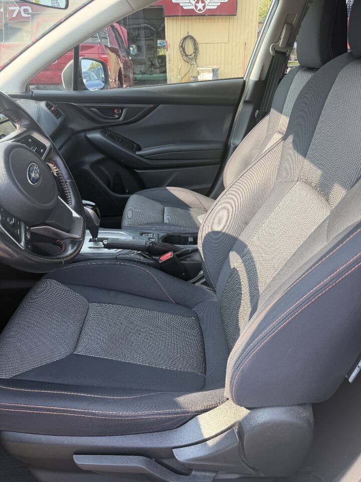 Used 2018 Subaru Crosstrek 2.0i Premium AWD/4WD image 3
