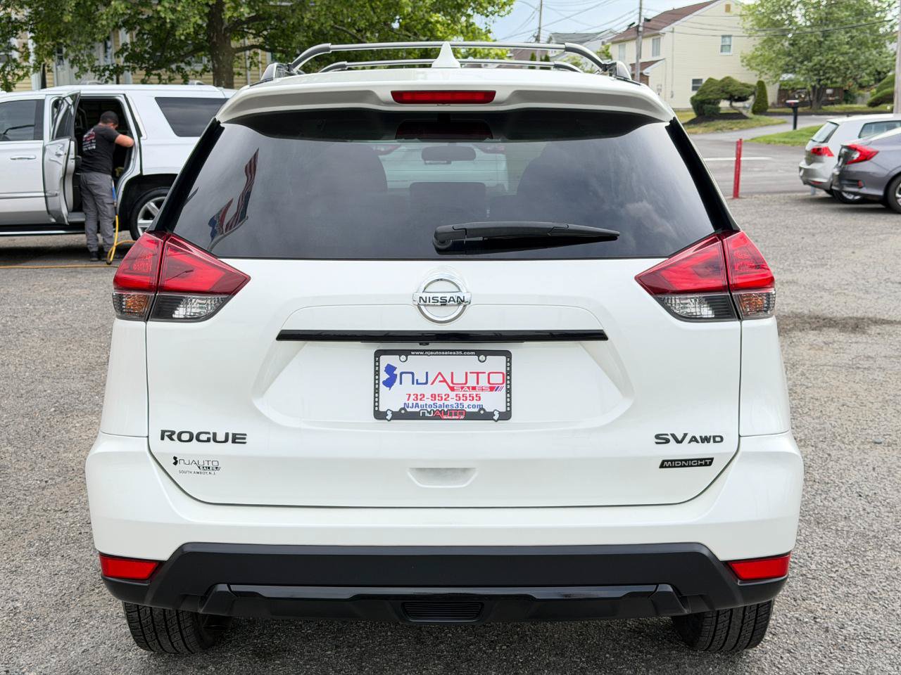 Used 2018 Nissan Rogue SV AWD/4WD image 5