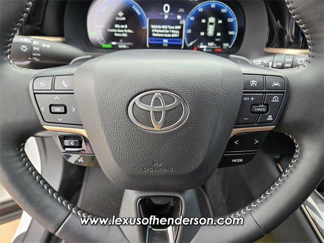 Used 2025 Toyota Crown Signia image 28
