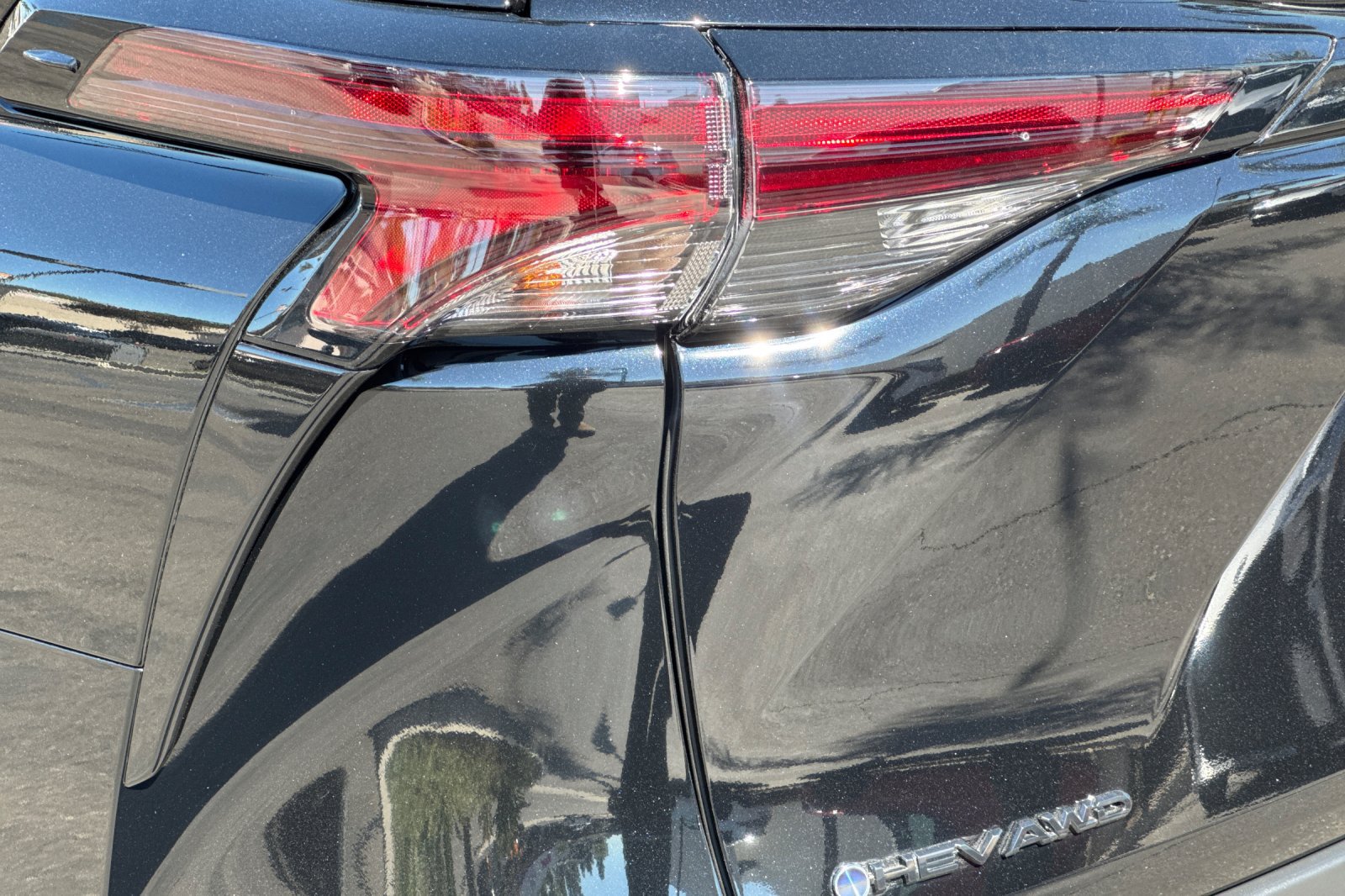 Certified 2026 Toyota Sienna XLE Woodland Edition AWD/4WD image 37