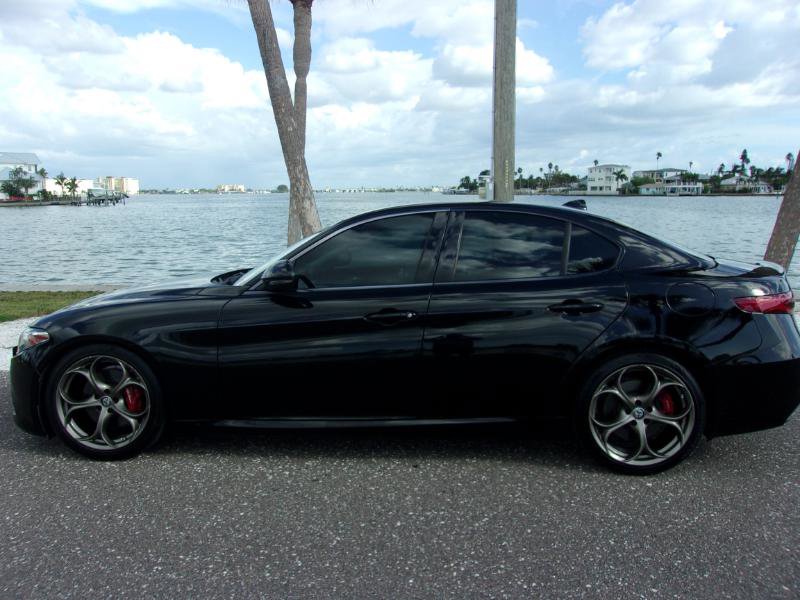 Used 2017 Alfa Romeo Giulia Ti w/ TI 19" Sport Package image 16