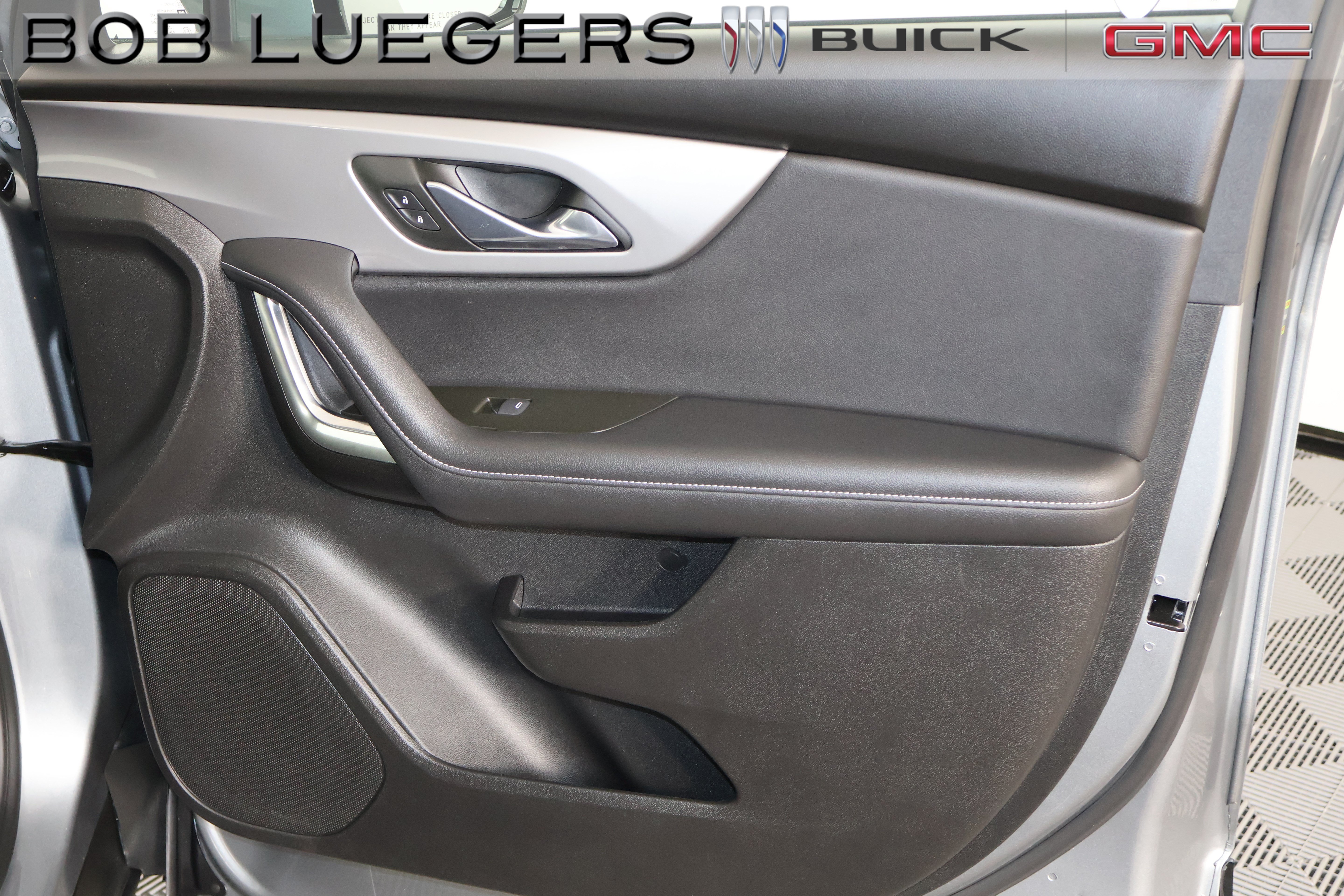 Certified 2025 Chevrolet Blazer LT FWD image 18
