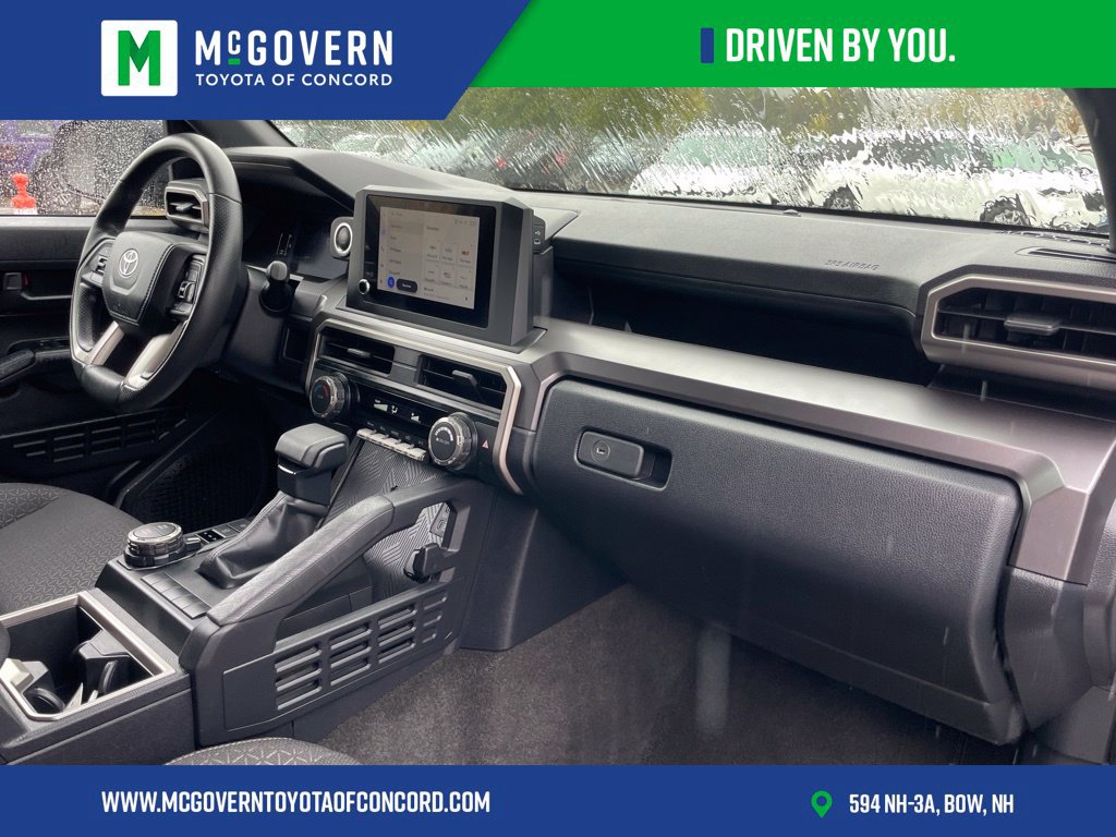 Used 2025 Toyota 4Runner SR5 AWD/4WD image 25