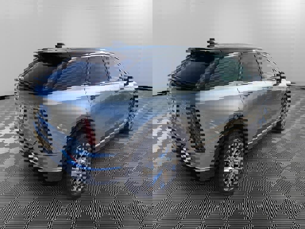 New 2026 Cadillac Optiq Luxury 1 image 6