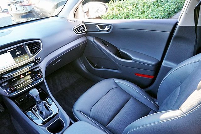 Used 2019 Hyundai Ioniq Limited w/ Ultimate Package 02 FWD image 37