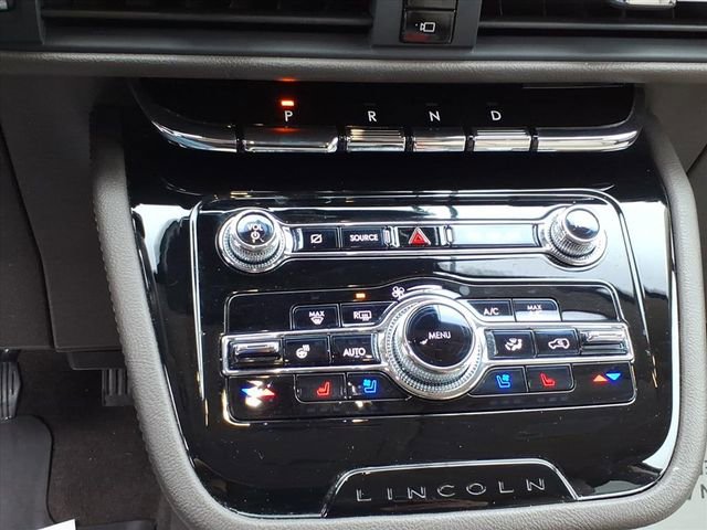 Used 2022 Lincoln Corsair AWD w/ Equipment Group 101A image 19