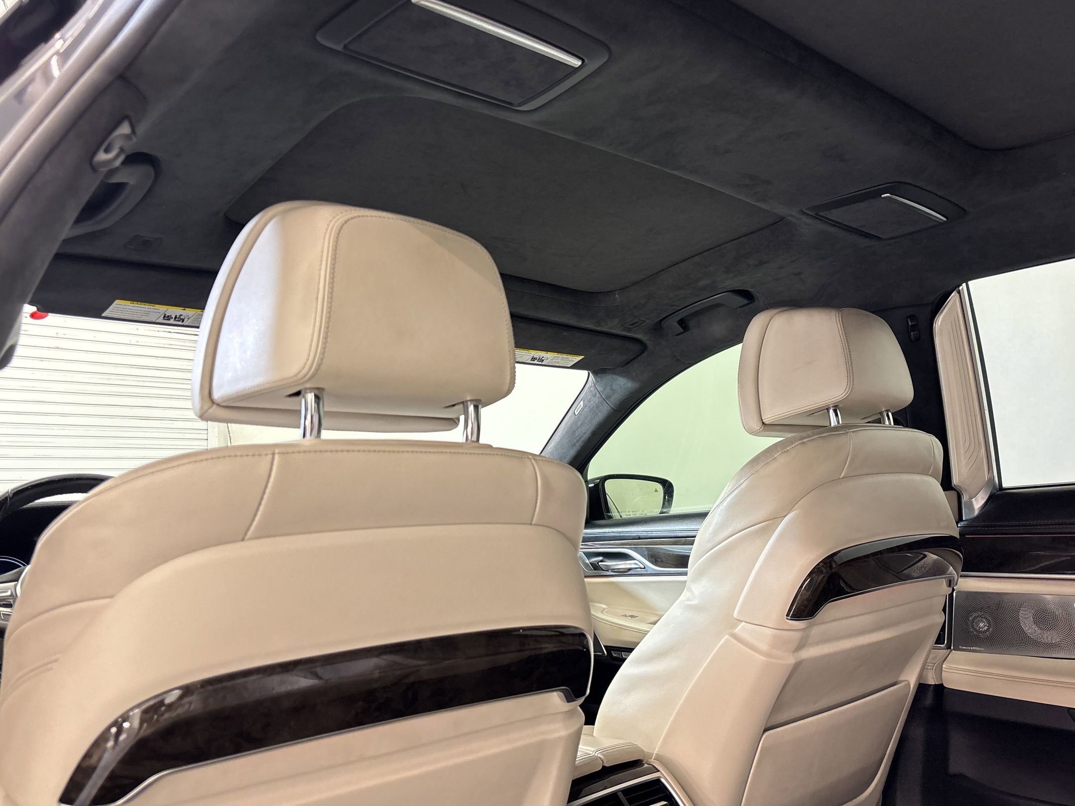 Used 2016 BMW 750i image 33