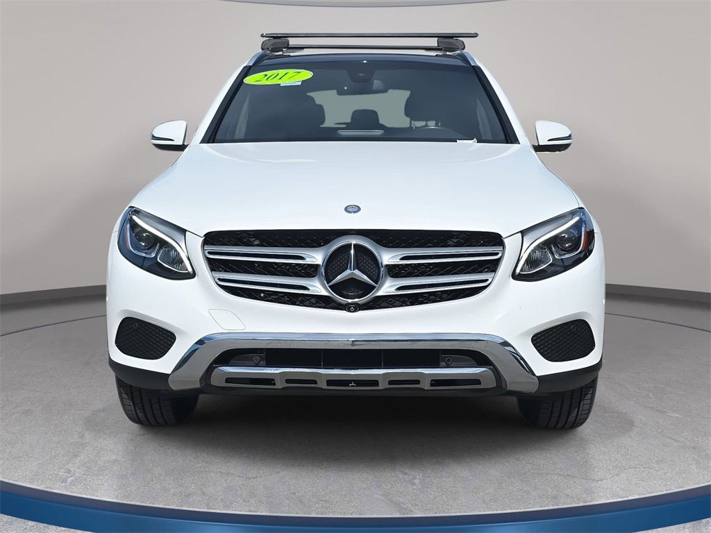Used 2017 Mercedes-Benz GLC 300 4MATIC image 3