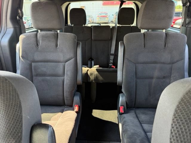 Used 2017 Dodge Grand Caravan SE FWD image 21